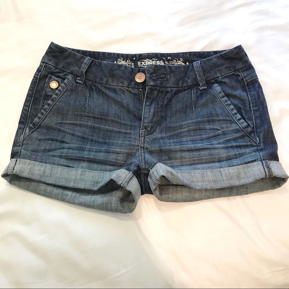 Express size 2 denim shorts